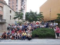 Fotografia oficial del grup d'autocaravanistes en el seu pas per l'Espai Macià.